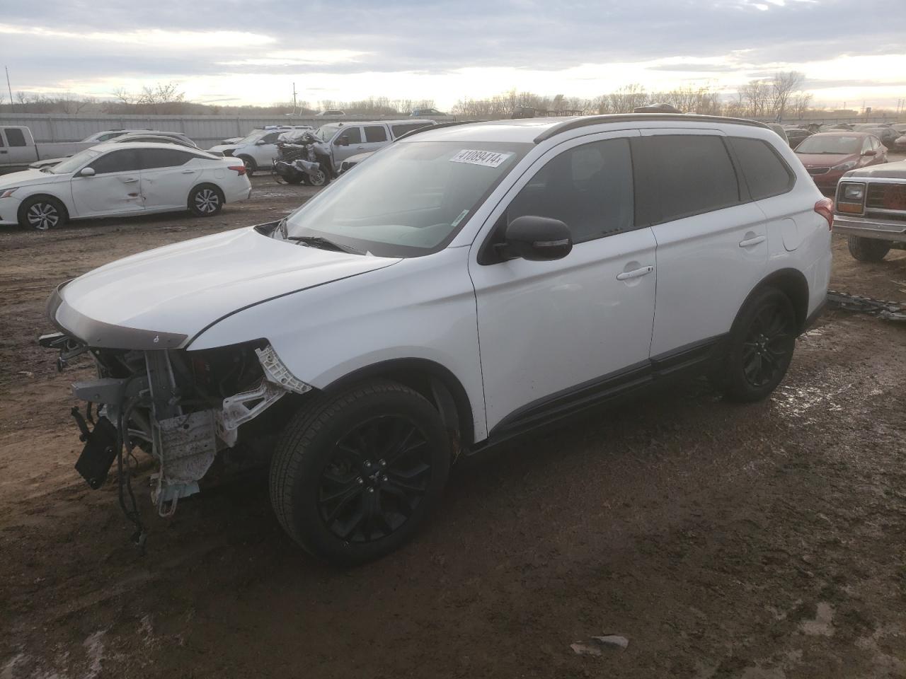 2018 MITSUBISHI OUTLANDER car image