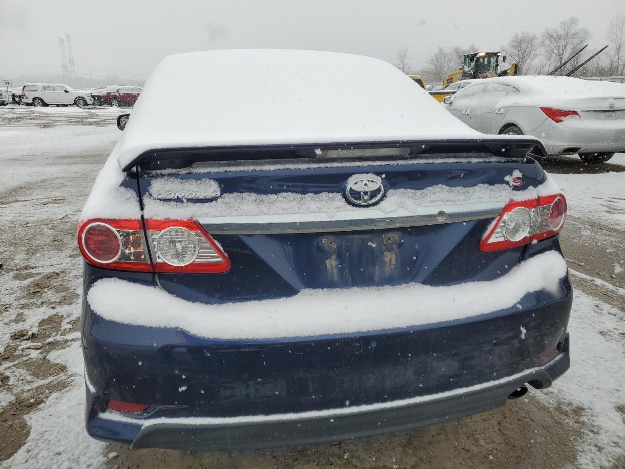 2013 TOYOTA COROLLA BA - Фото 6