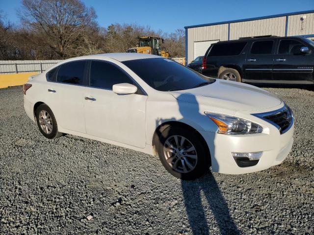 2015 Nissan Altima 2.5 - Image 4