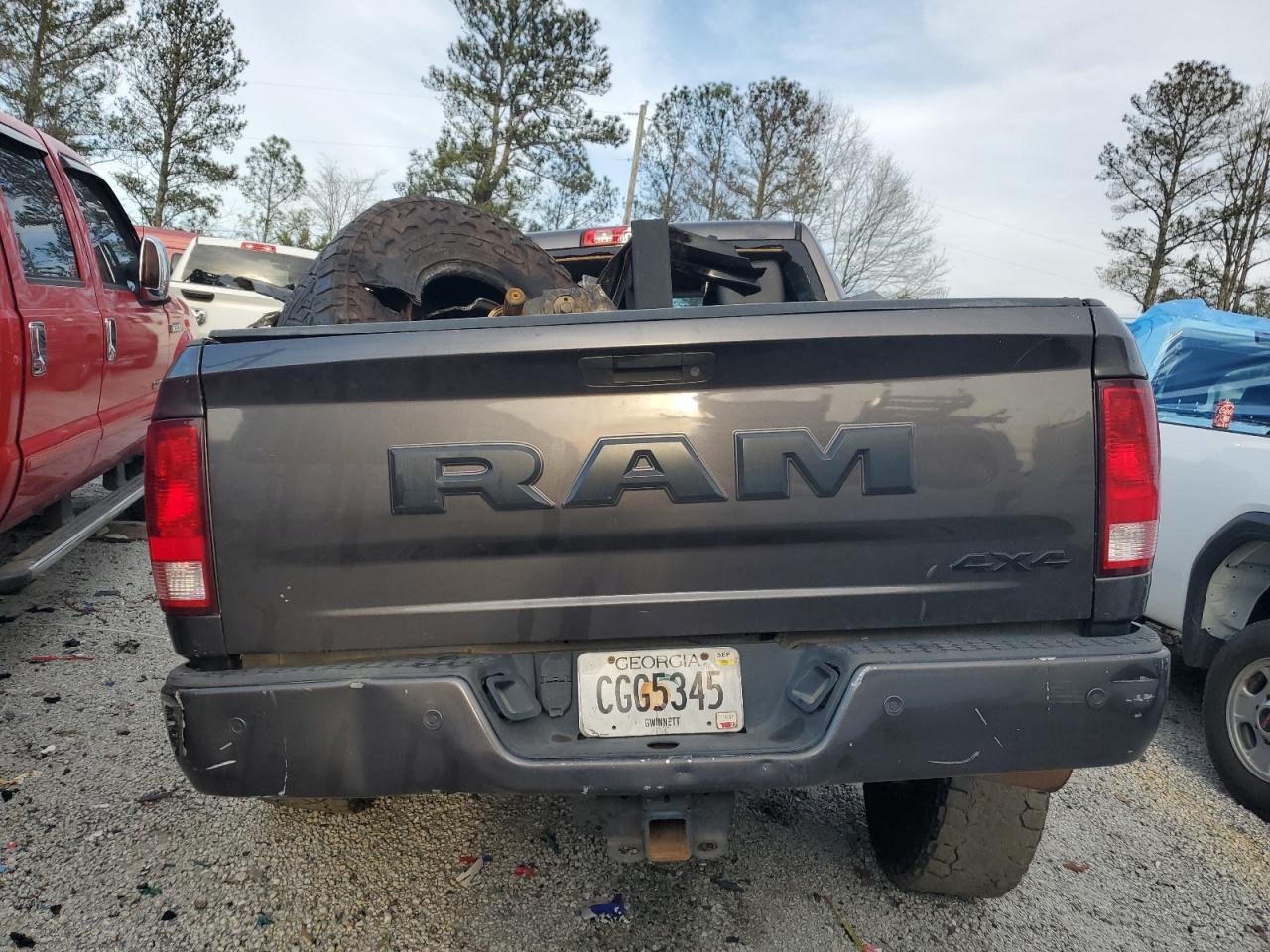 2017 RAM 2500 SLT - Image 6