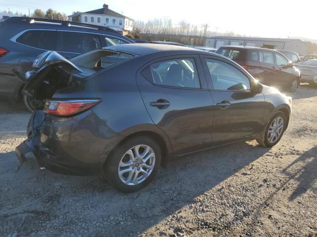 2017 Toyota Yaris Ia - Фото 3
