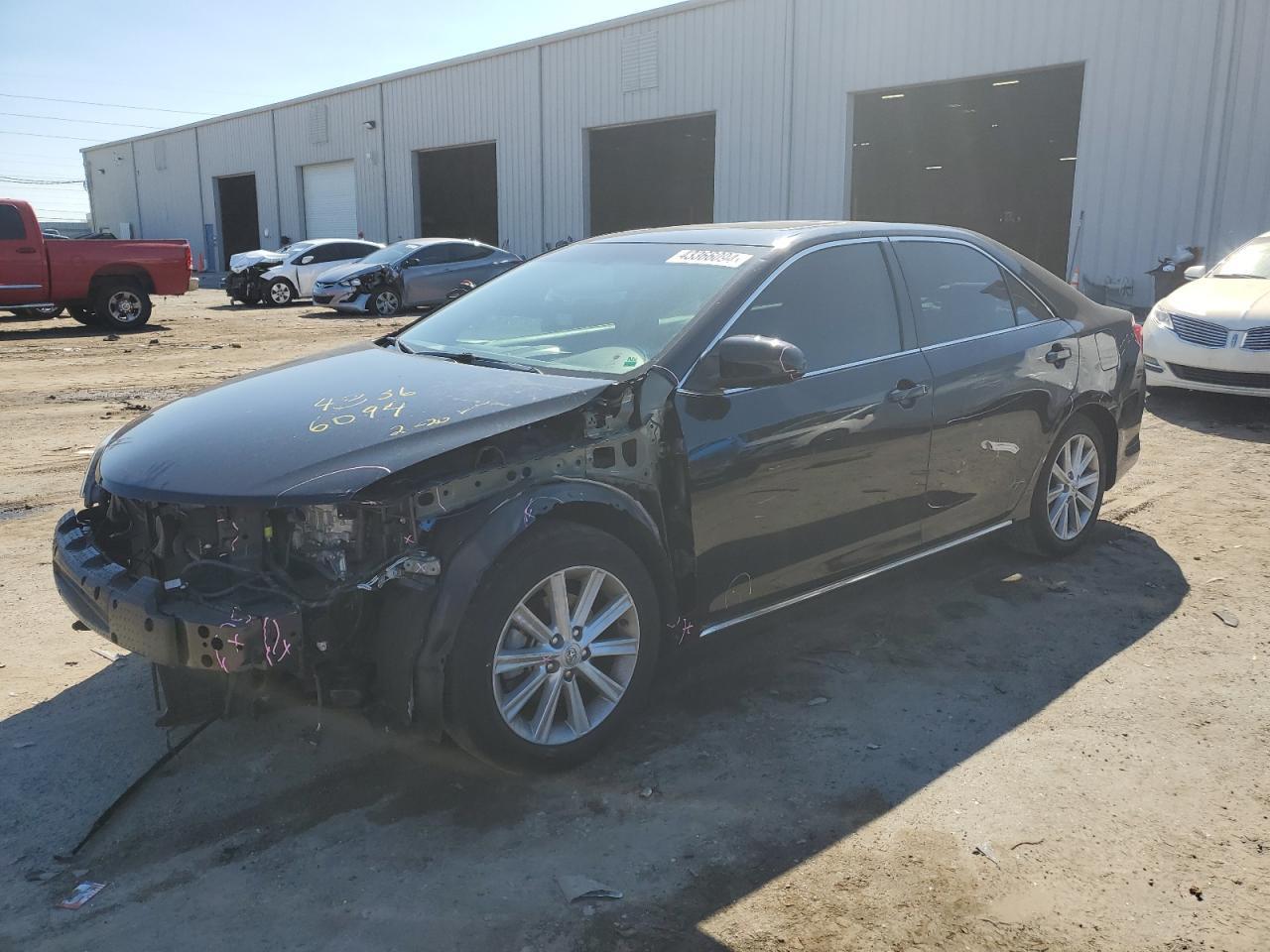 2014 TOYOTA CAMRY HYBR car image