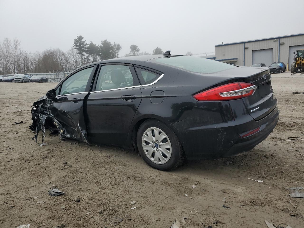 2020 FORD FUSION S - Image 2