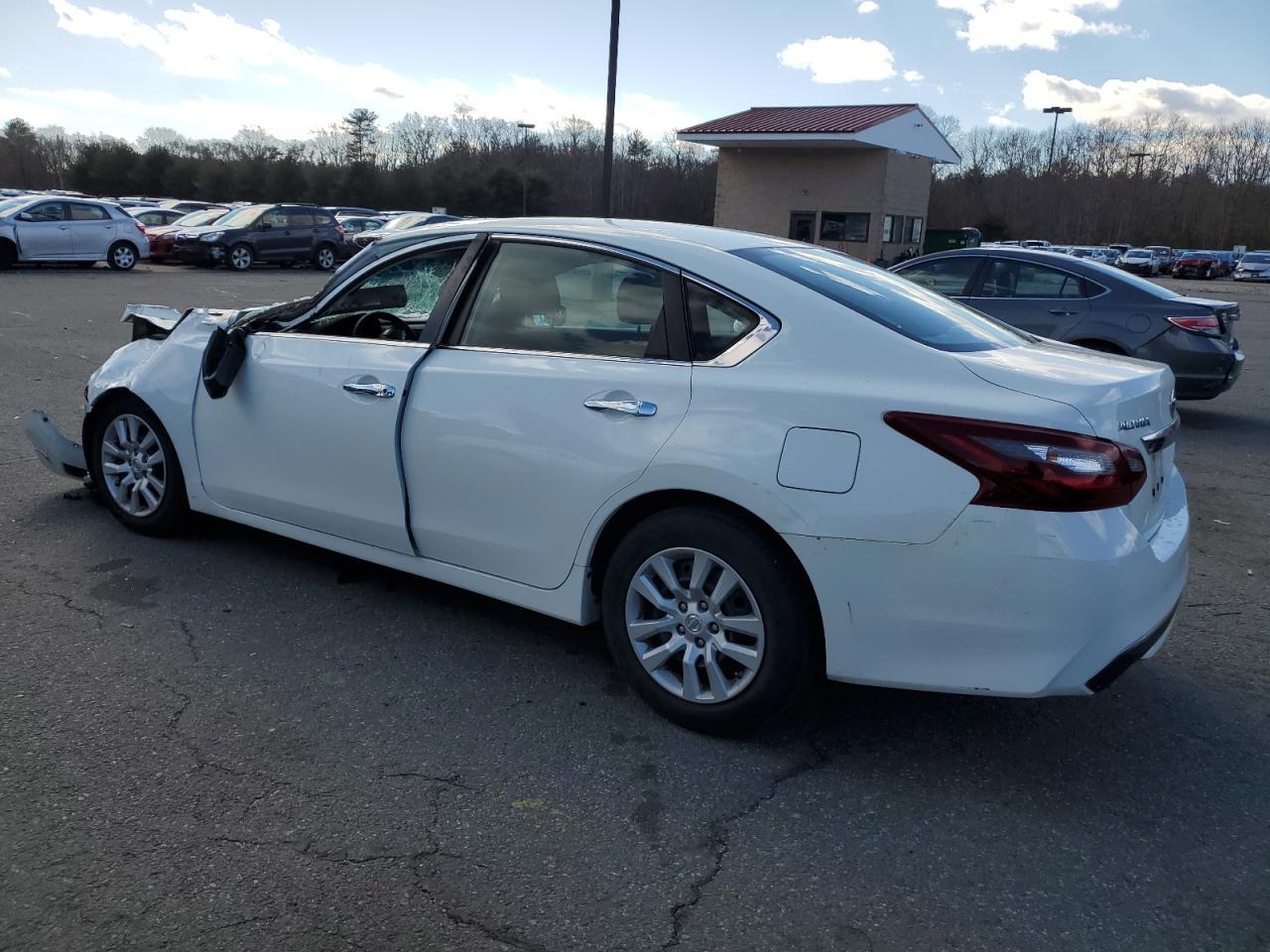 2018 NISSAN ALTIMA 2.5 - Фото 2