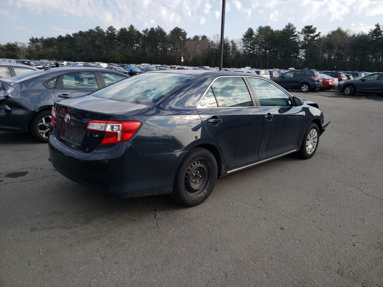 2012 TOYOTA CAMRY BASE - Фото 3