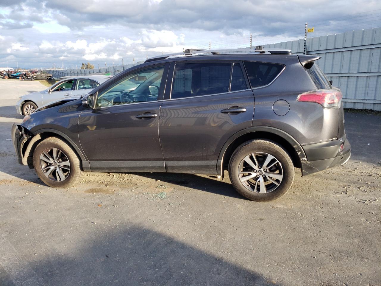 2017 TOYOTA RAV4 XLE - Image 2