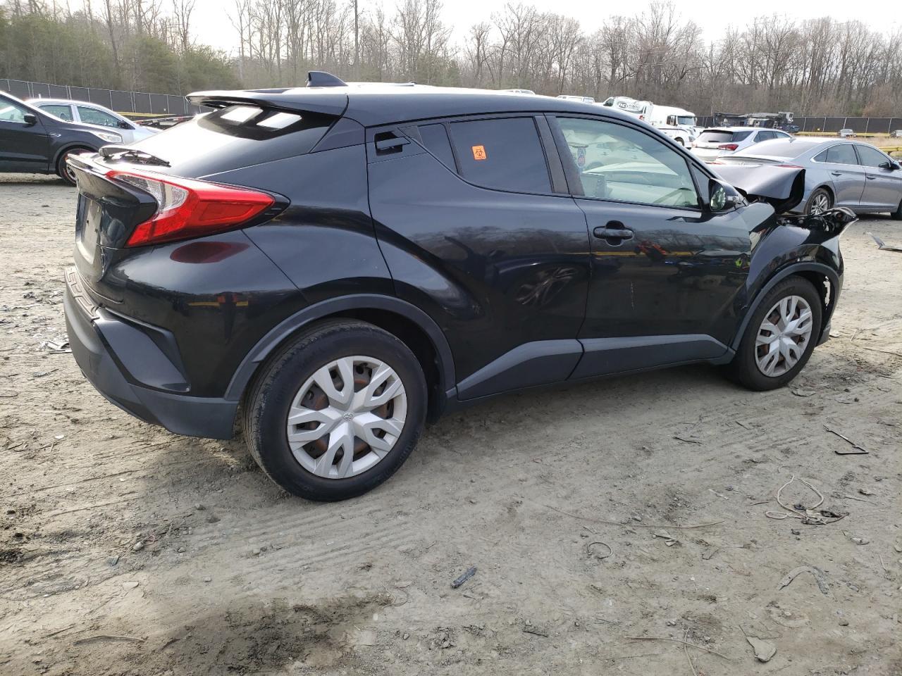 2019 TOYOTA C-HR XLE - Image 3