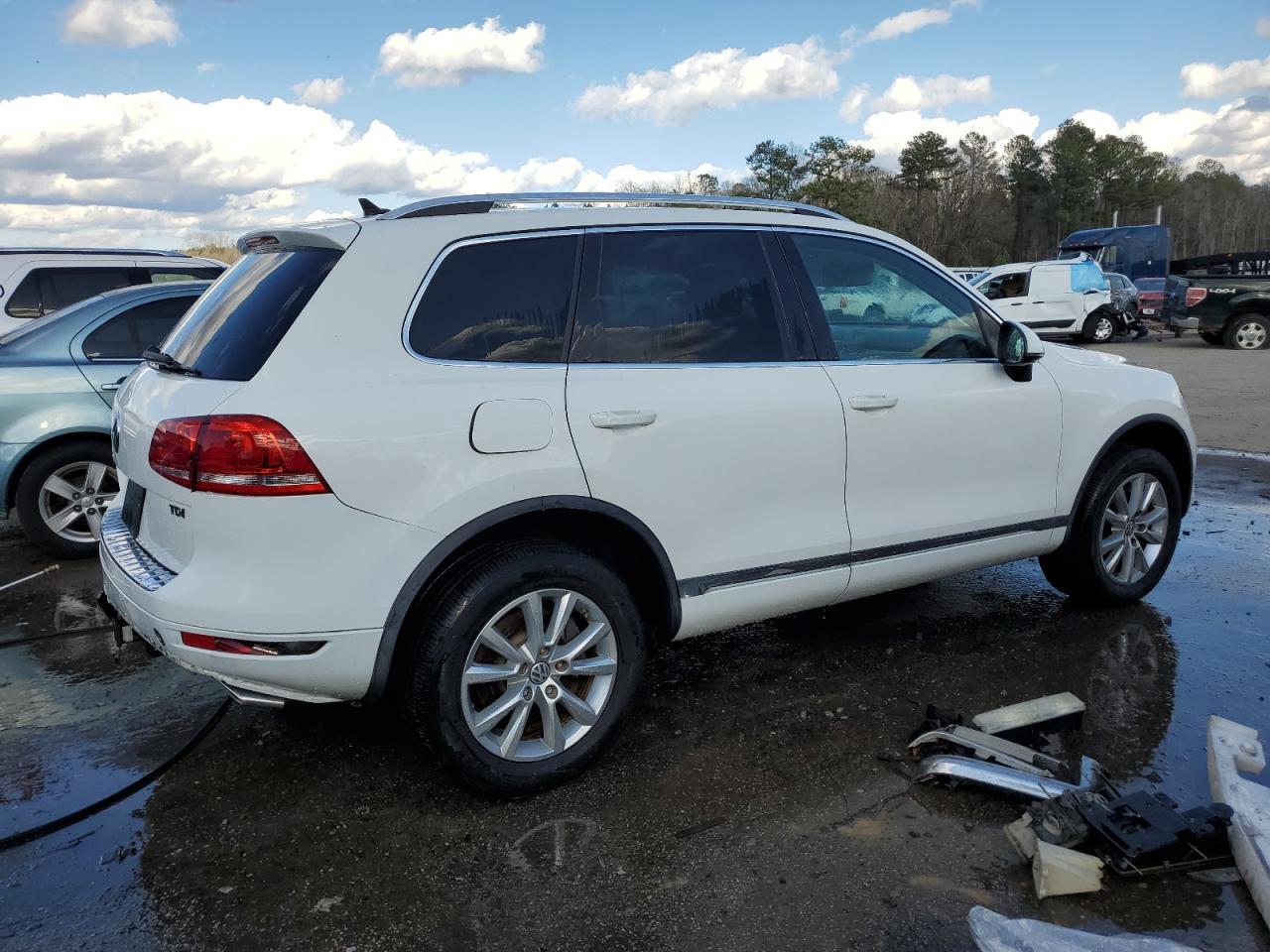 2014 VOLKSWAGEN TOUAREG V6 - Фото 3