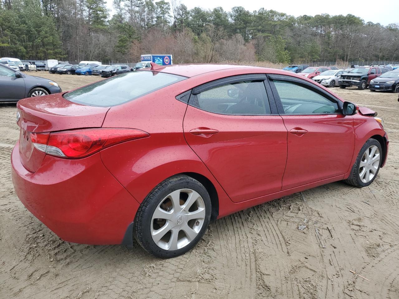2013 HYUNDAI ELANTRA GL - Image 3