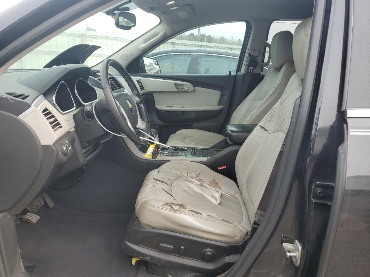 2011 CHEVROLET TRAVERSE L - Image 7