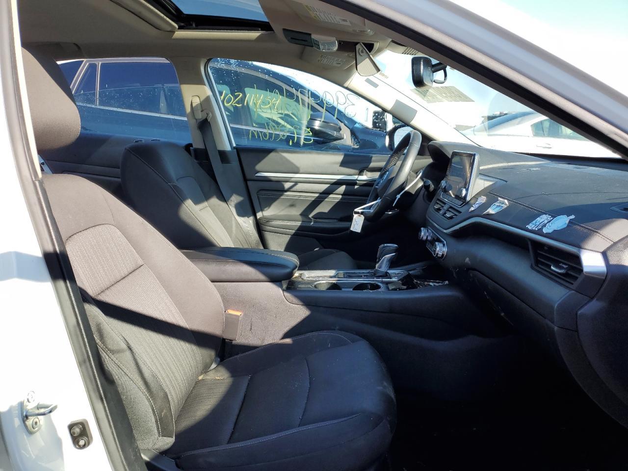 2020 NISSAN ALTIMA SV - Фото 7