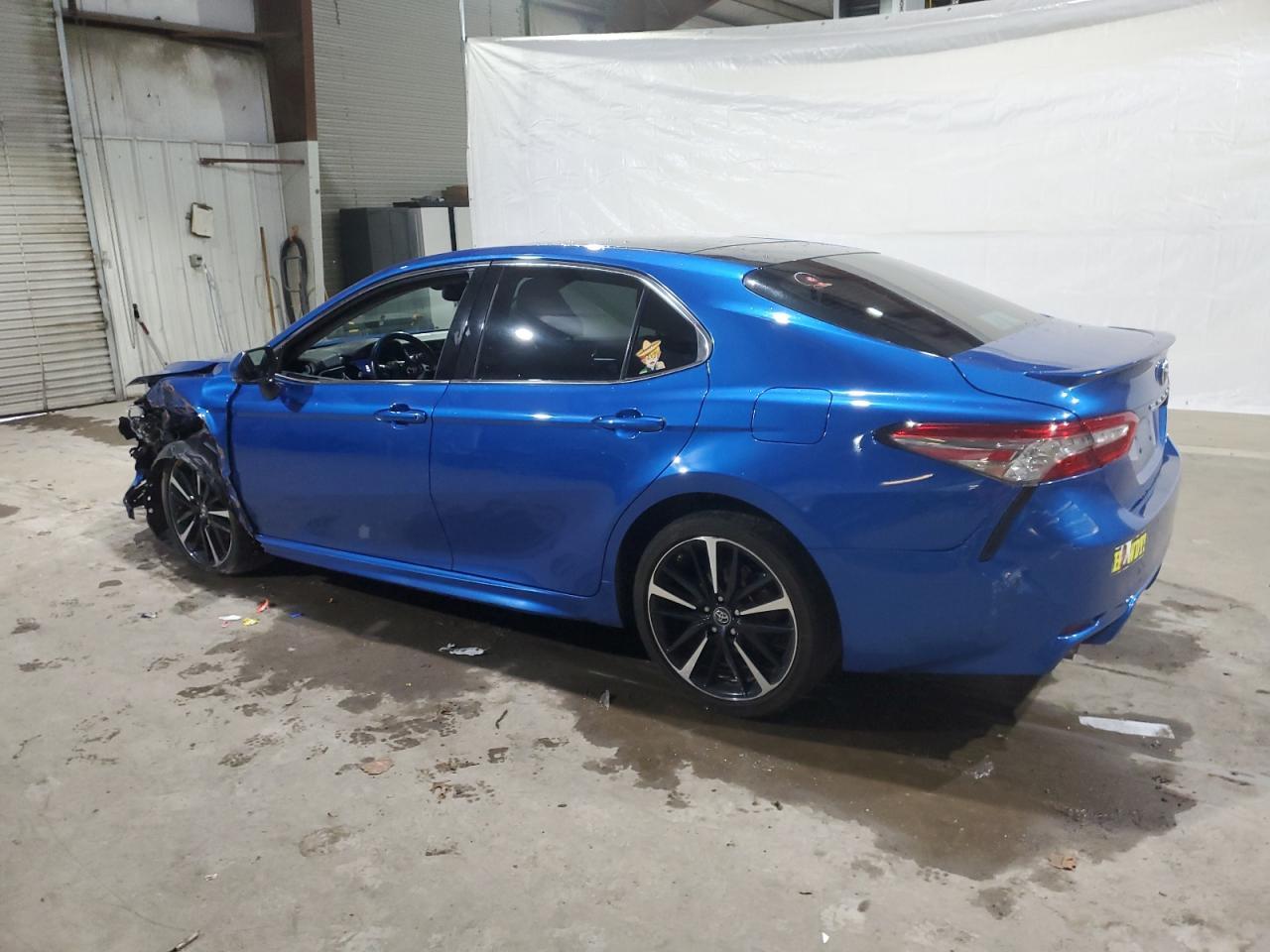 2018 TOYOTA CAMRY XSE - Фото 2