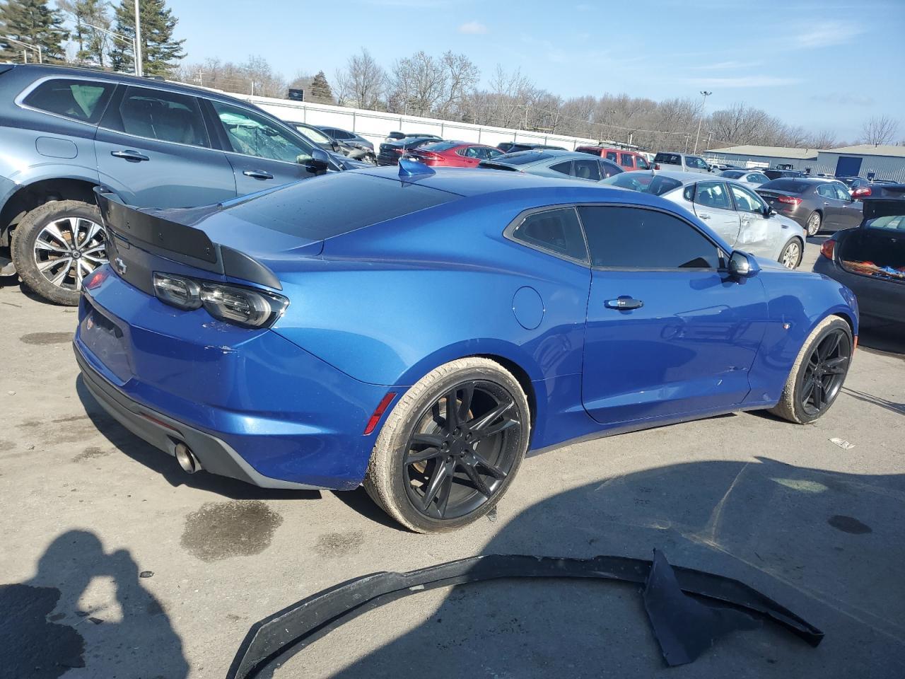 2019 CHEVROLET CAMARO LS - Image 3