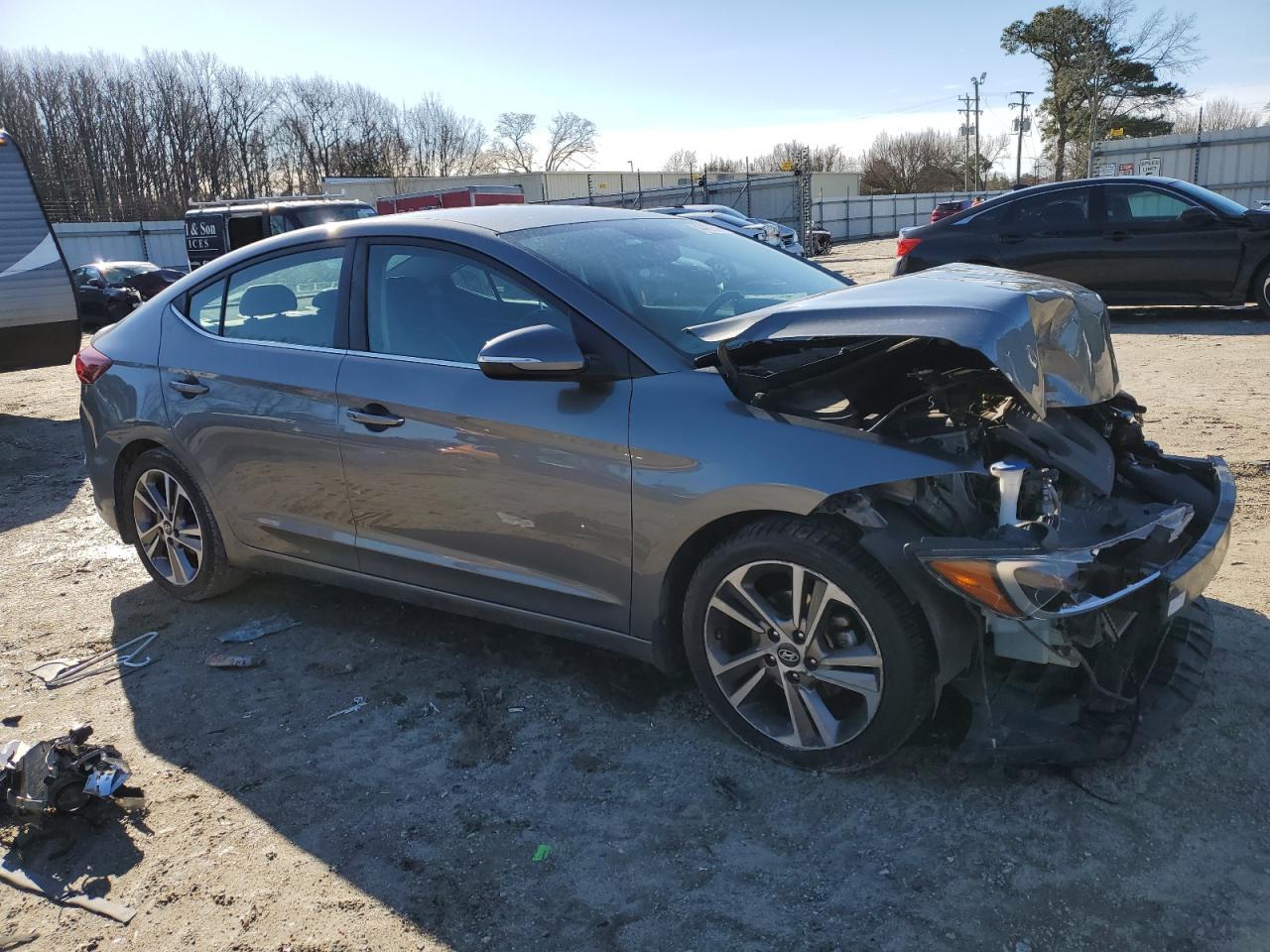2018 HYUNDAI ELANTRA SE - Фото 4