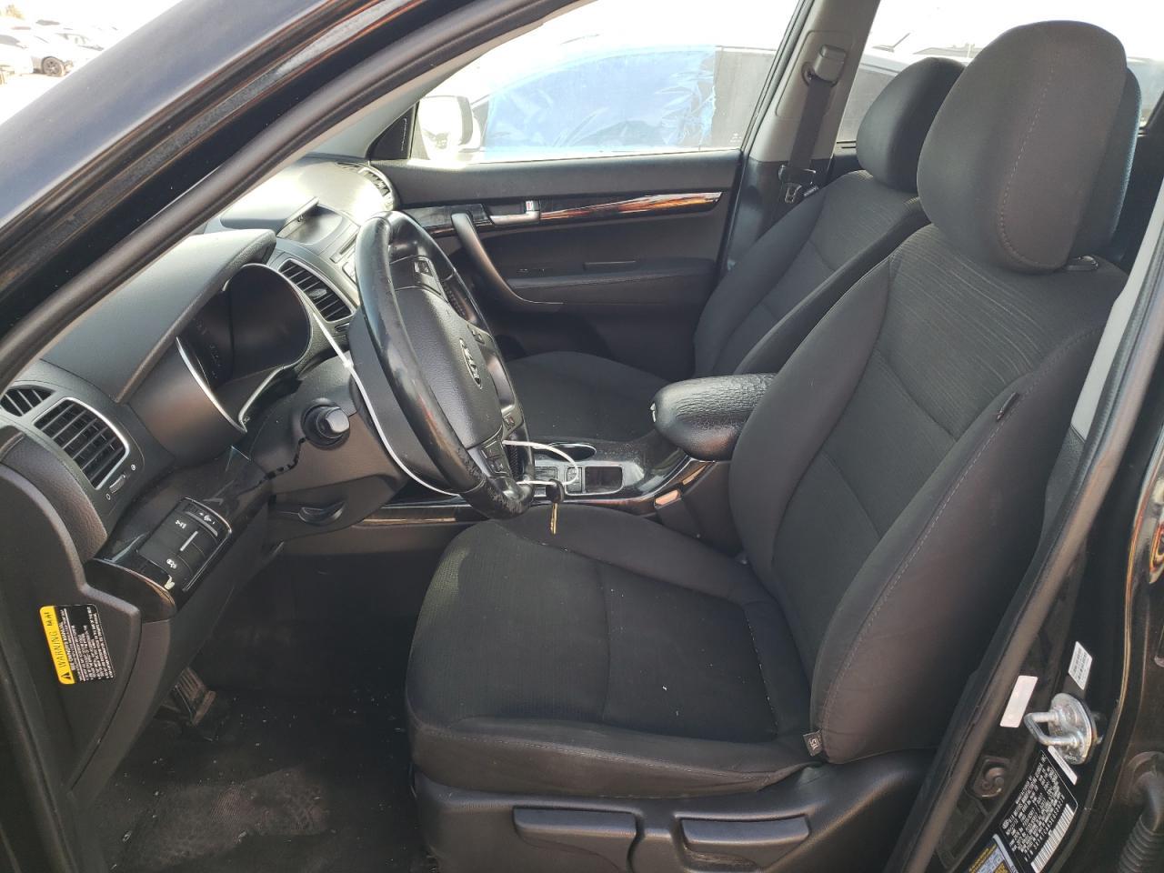2014 KIA SORENTO LX - Image 7