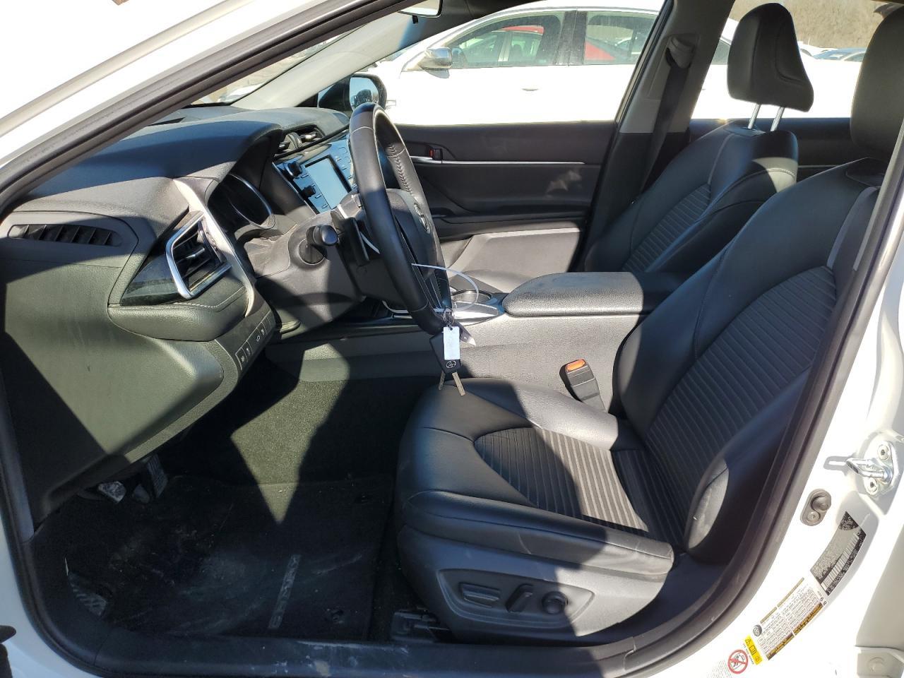 2018 TOYOTA CAMRY L - Фото 7