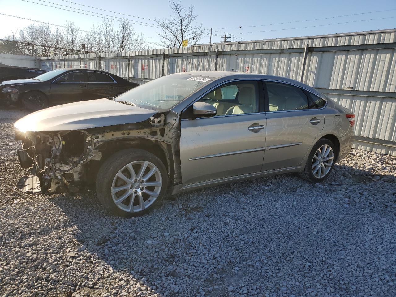 2015 TOYOTA AVALON XLE