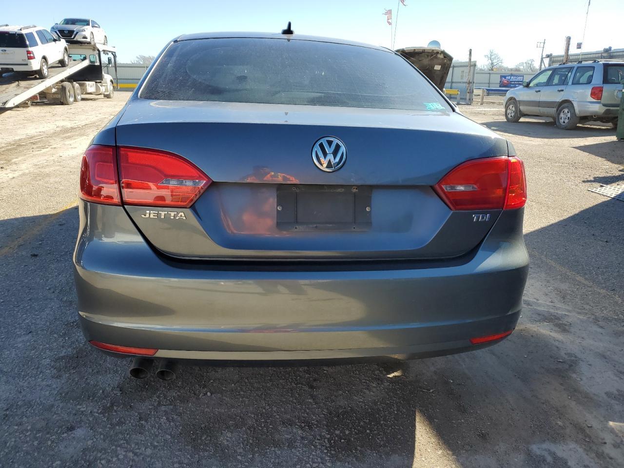 2013 VOLKSWAGEN JETTA TDI - Image 6