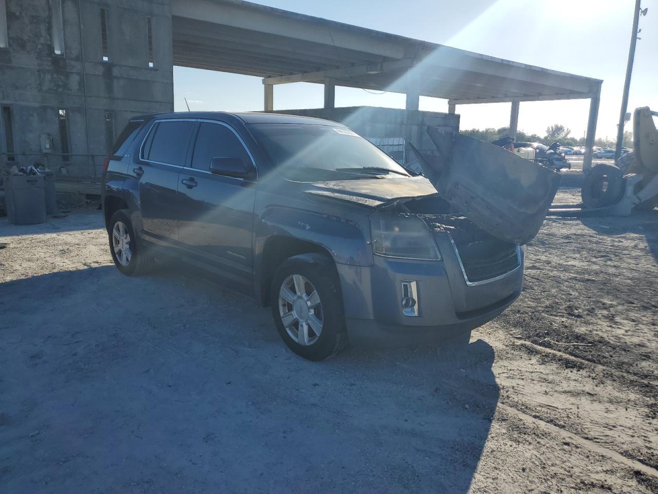 2013 GMC TERRAIN SL - Image 4