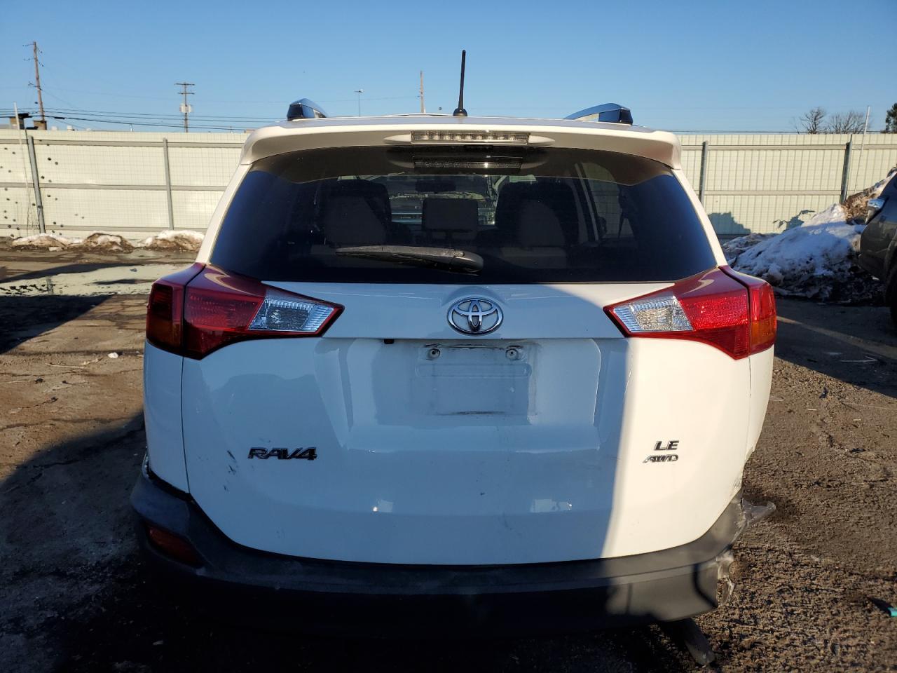 2015 TOYOTA RAV4 LE - Фото 6