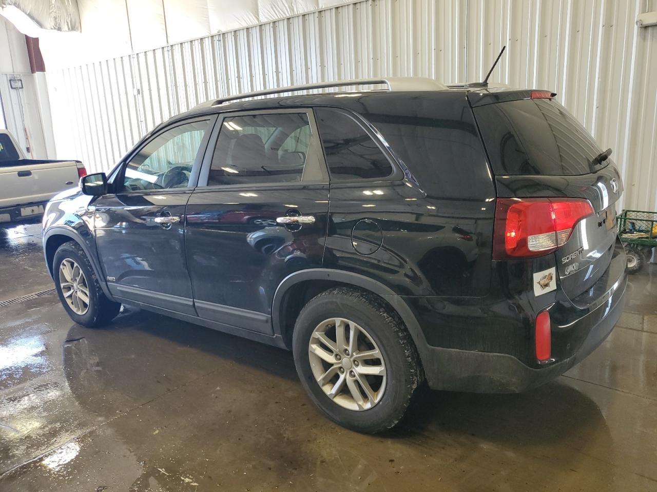 2015 KIA SORENTO LX - Image 2