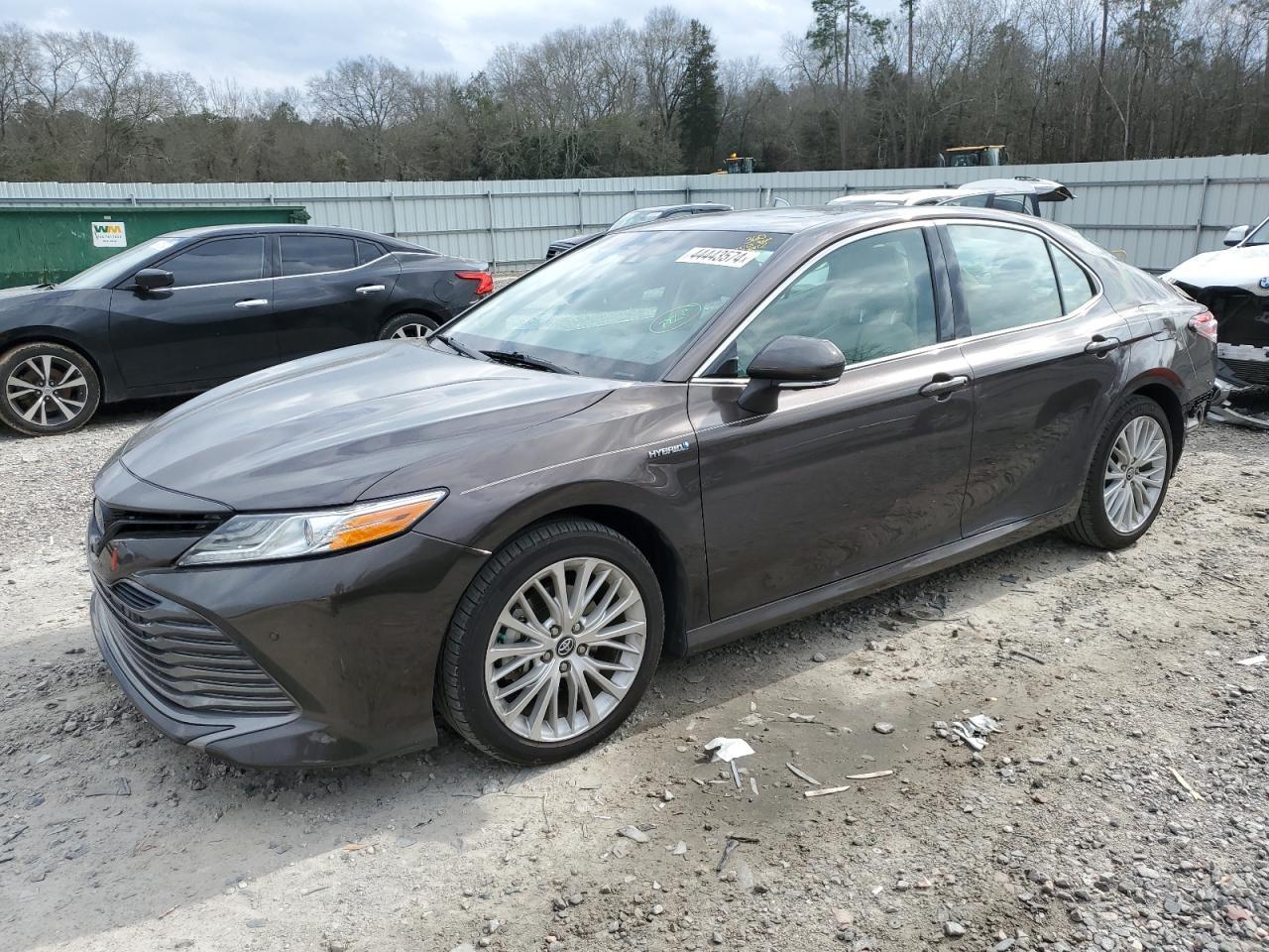 2018 TOYOTA CAMRY HYBR car image