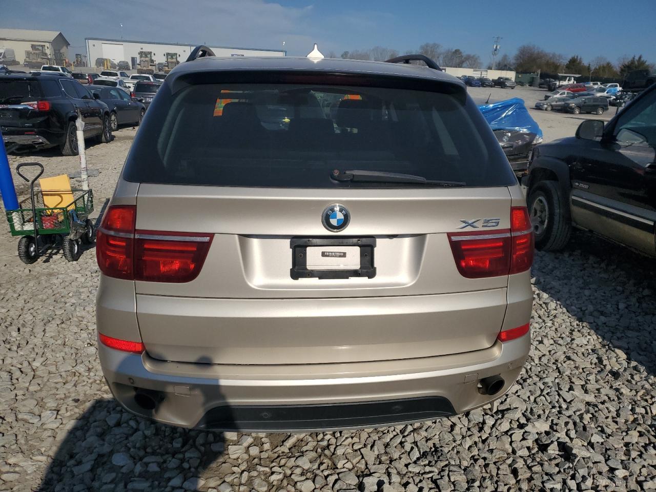 2013 BMW X5 XDRIVE3 - Image 6