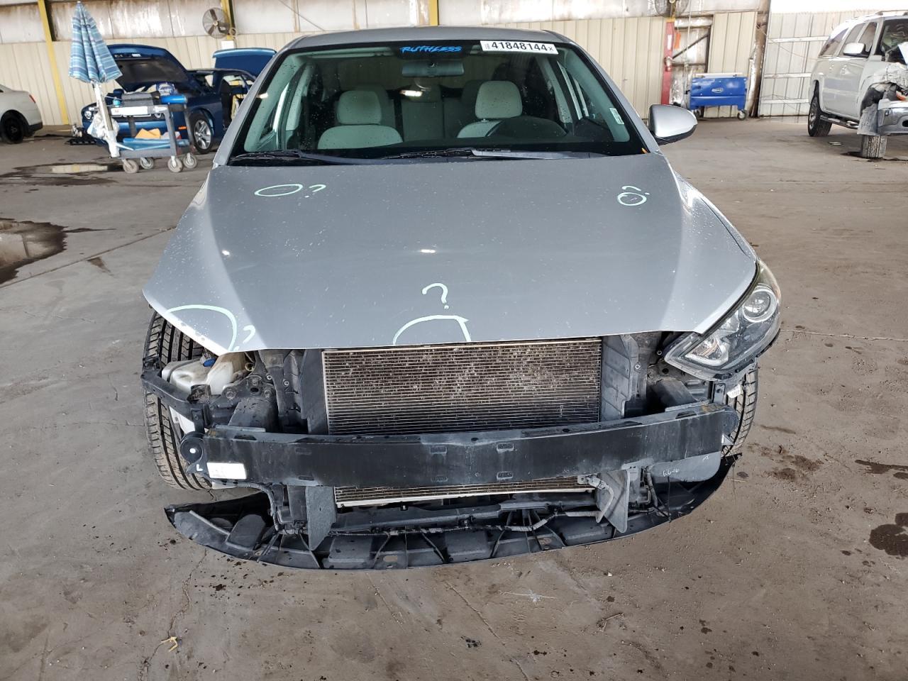 2017 HYUNDAI ELANTRA SE - Фото 5