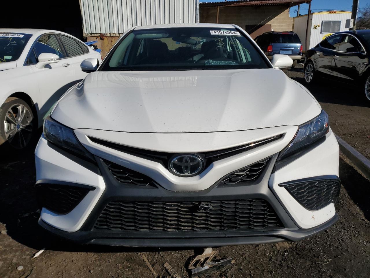 2021 TOYOTA CAMRY SE - Image 5