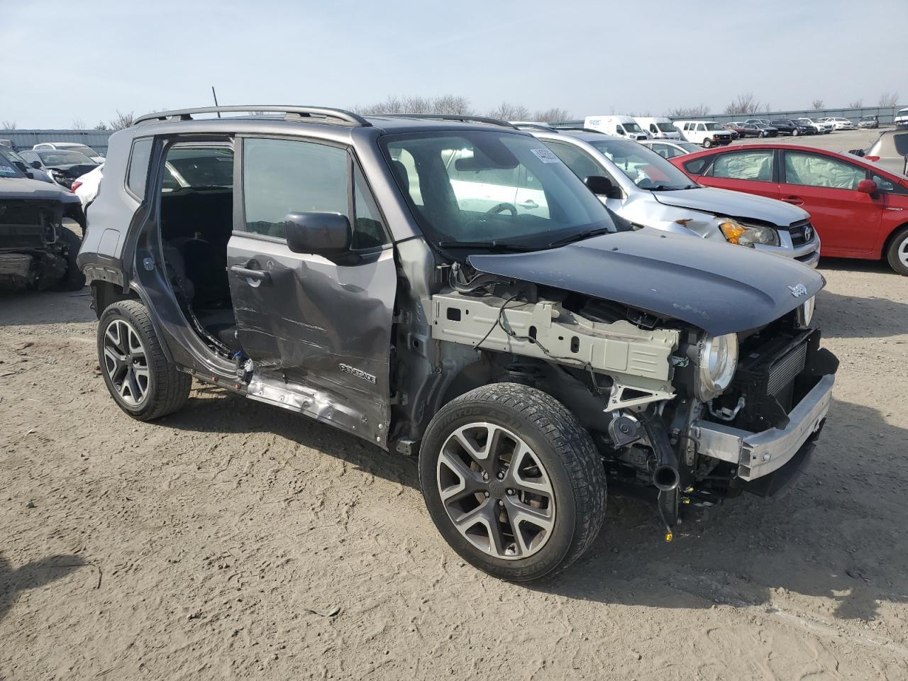2018 JEEP RENEGADE L - Image 4