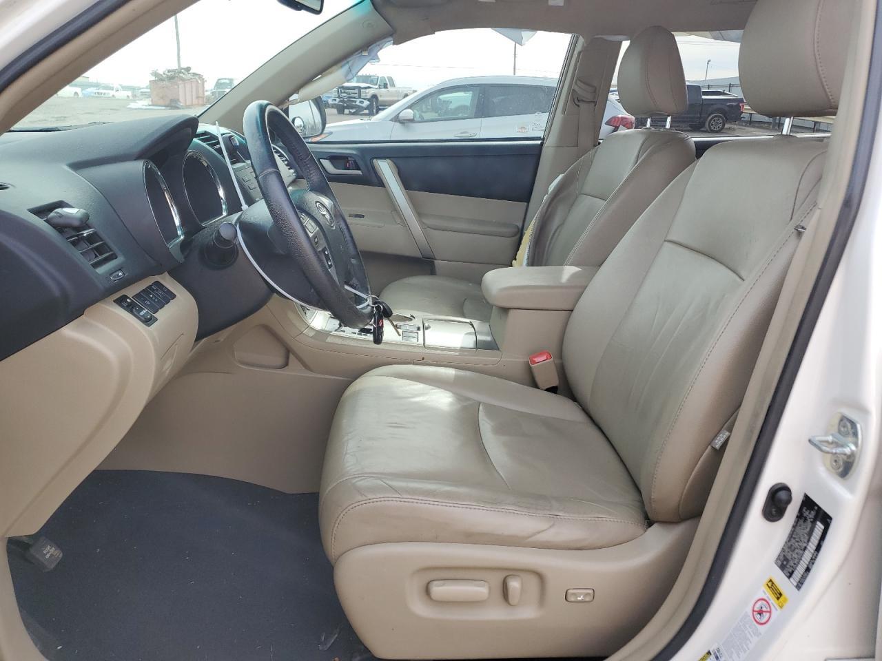 2012 TOYOTA HIGHLANDER - Image 7