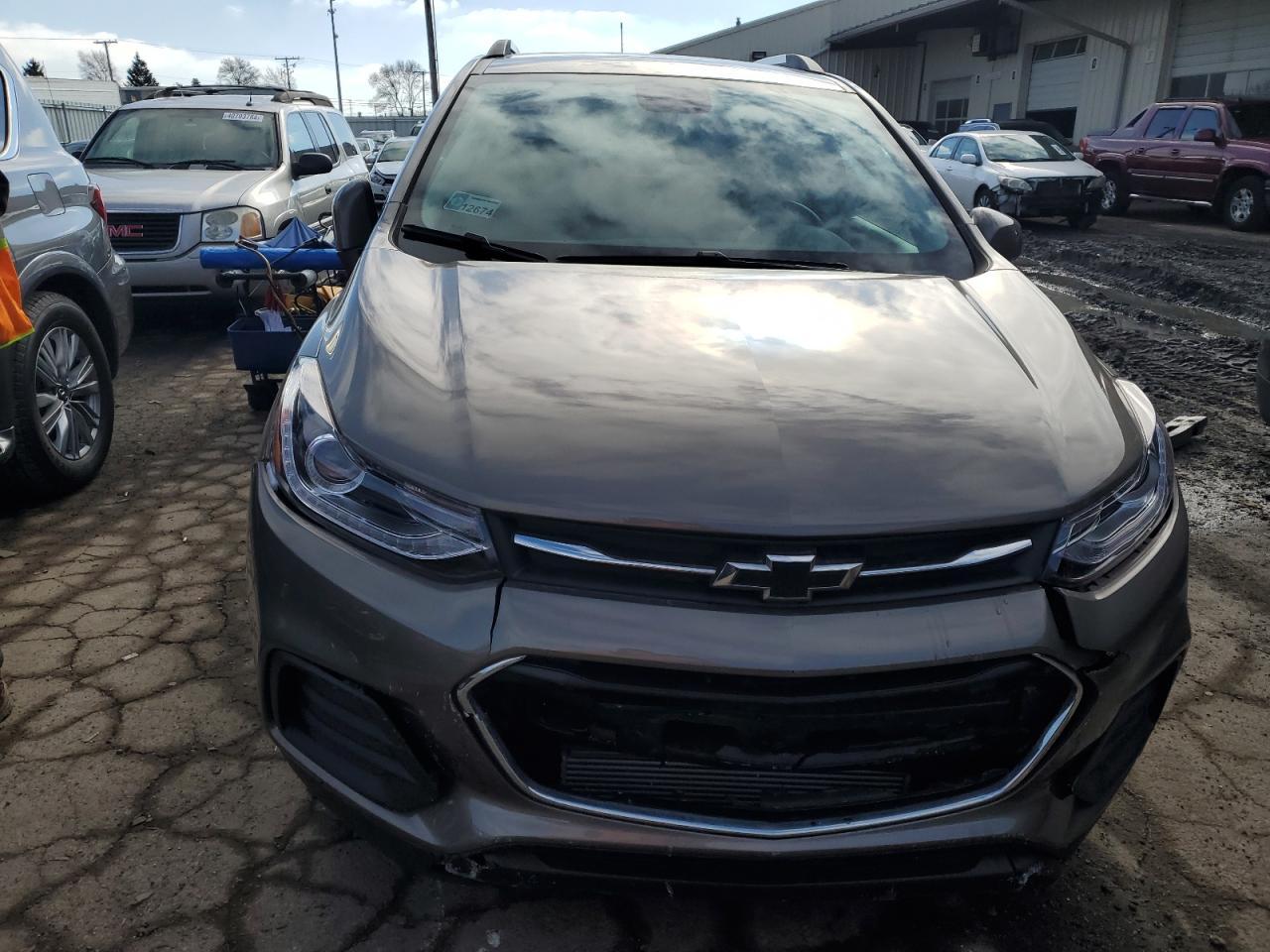 2021 CHEVROLET TRAX 1LT - Image 5