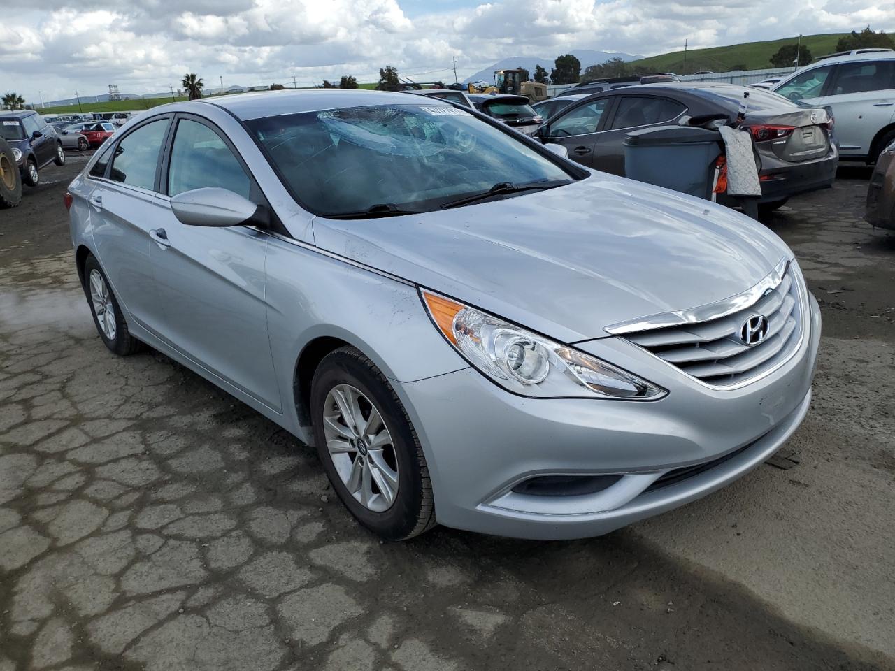 2013 HYUNDAI SONATA GLS - Image 4