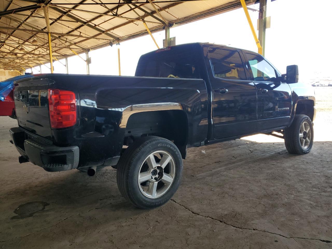 2018 CHEVROLET SILVERADO - Image 3