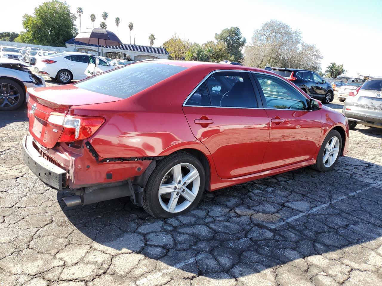 2014 TOYOTA CAMRY L - Image 3