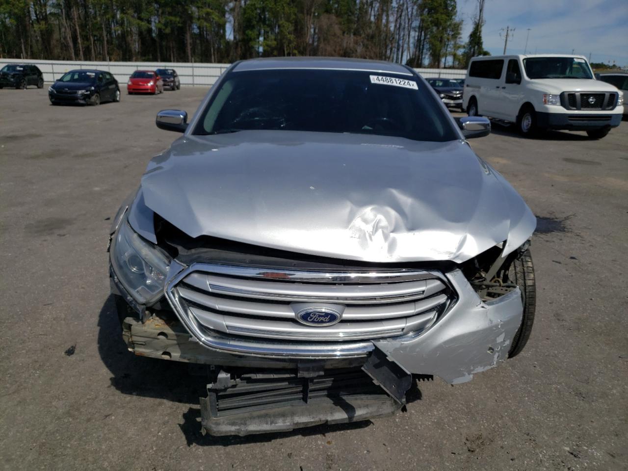2013 FORD TAURUS LIM - Image 5