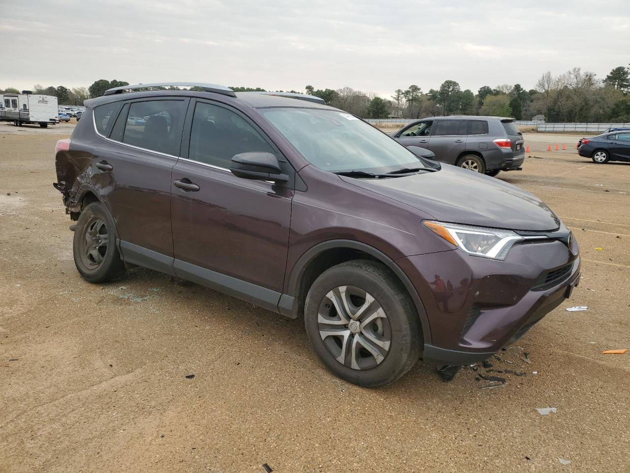 2017 TOYOTA RAV4 LE - Image 4