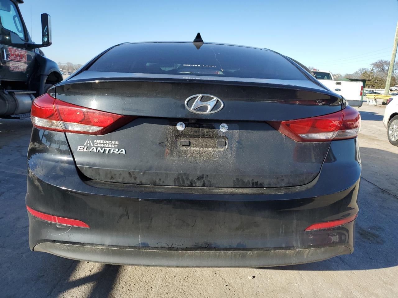2018 HYUNDAI ELANTRA SE - Фото 6