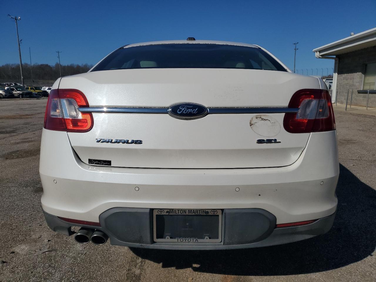 2012 FORD TAURUS SEL - Image 6