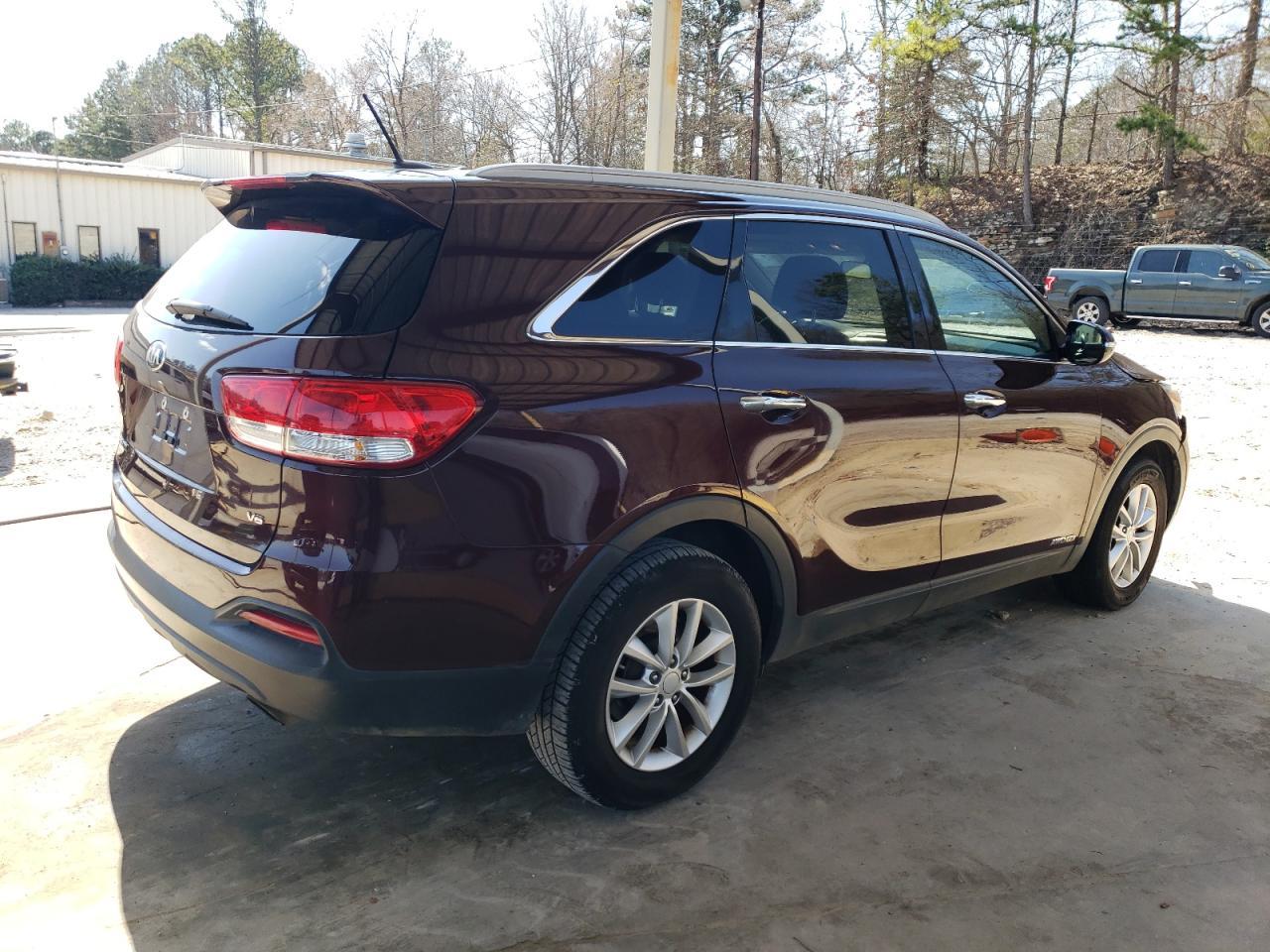 2017 KIA SORENTO LX - Фото 3