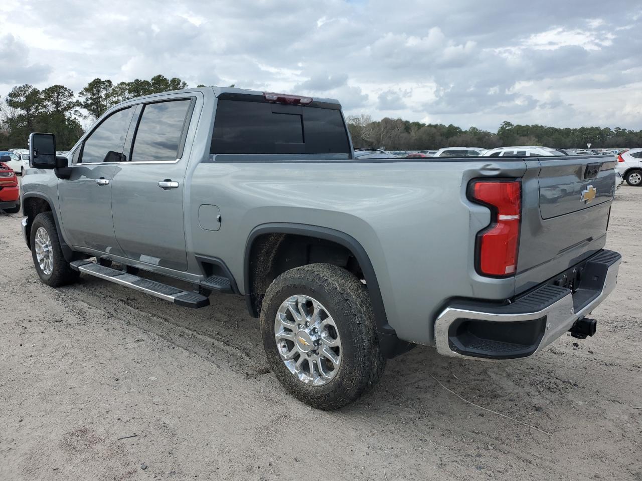 2024 CHEVROLET SILVERADO - Фото 2