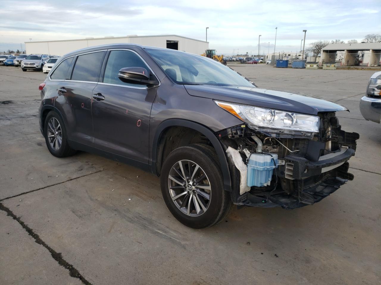 2019 TOYOTA HIGHLANDER - Фото 4