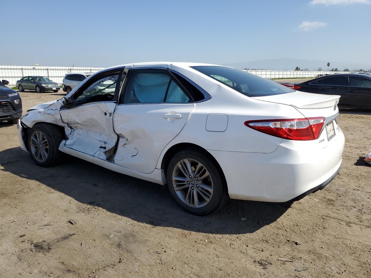 2015 TOYOTA CAMRY LE - Image 2