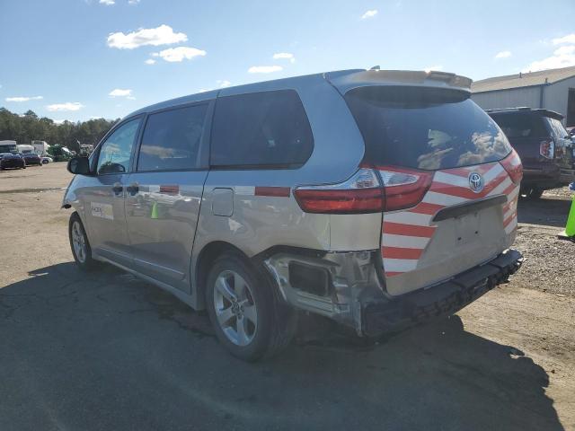 2019 Toyota Sienna - Фото 2