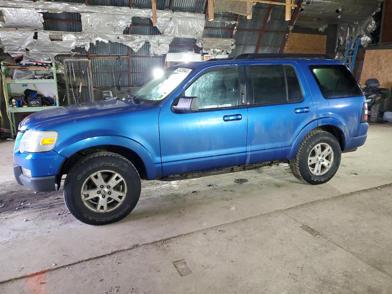 2010 FORD EXPLORER X