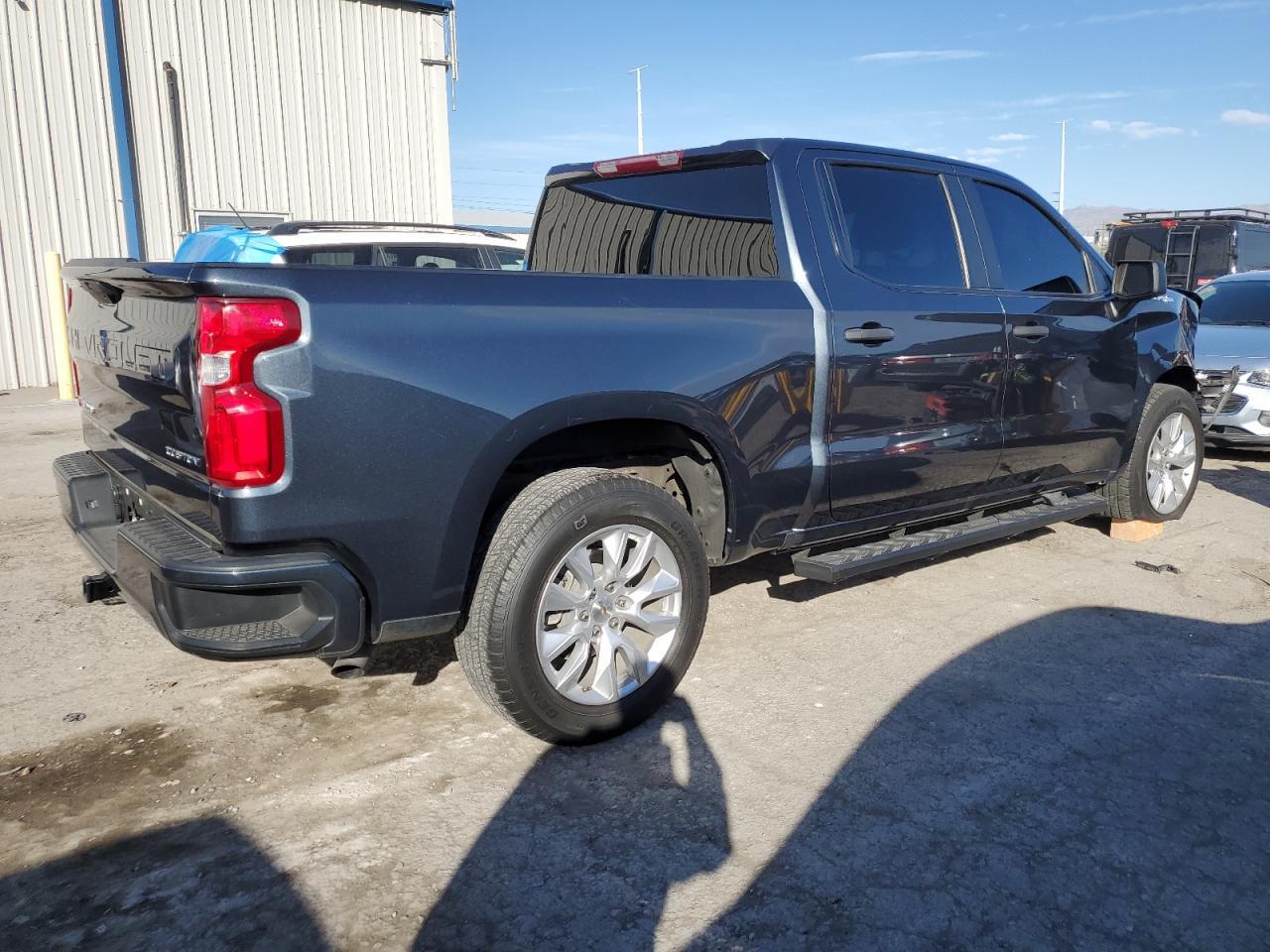 2021 CHEVROLET SILVERADO - Фото 3