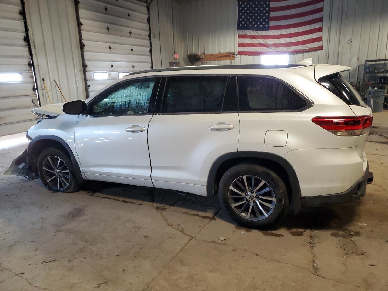 2018 TOYOTA HIGHLANDER - Image 2