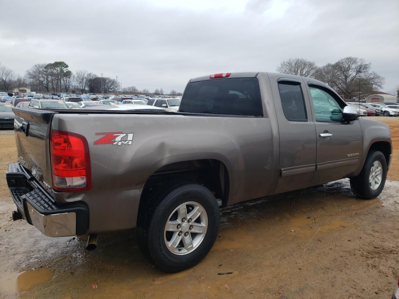 2011 GMC SIERRA K15 - Image 3