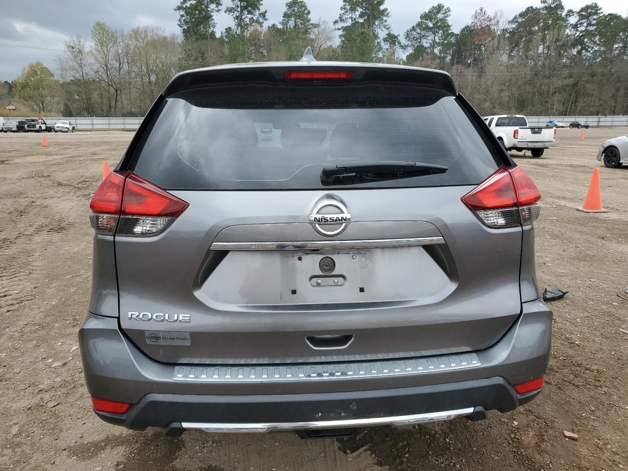 2017 NISSAN ROGUE S - Image 6