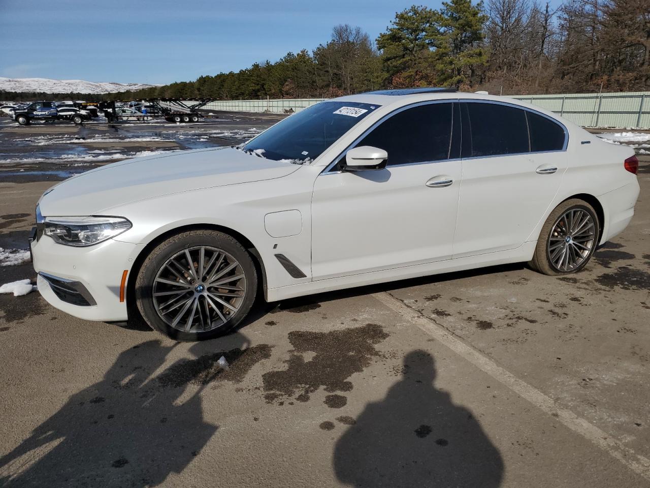 2018 BMW 530XE car image